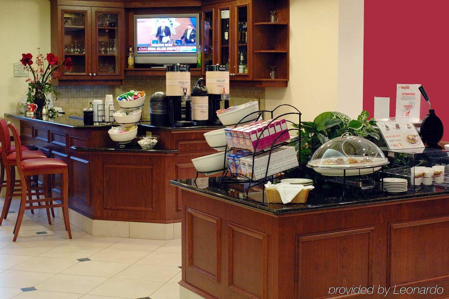Hilton Garden Inn Tampa Airport/Westshore Restoran gambar